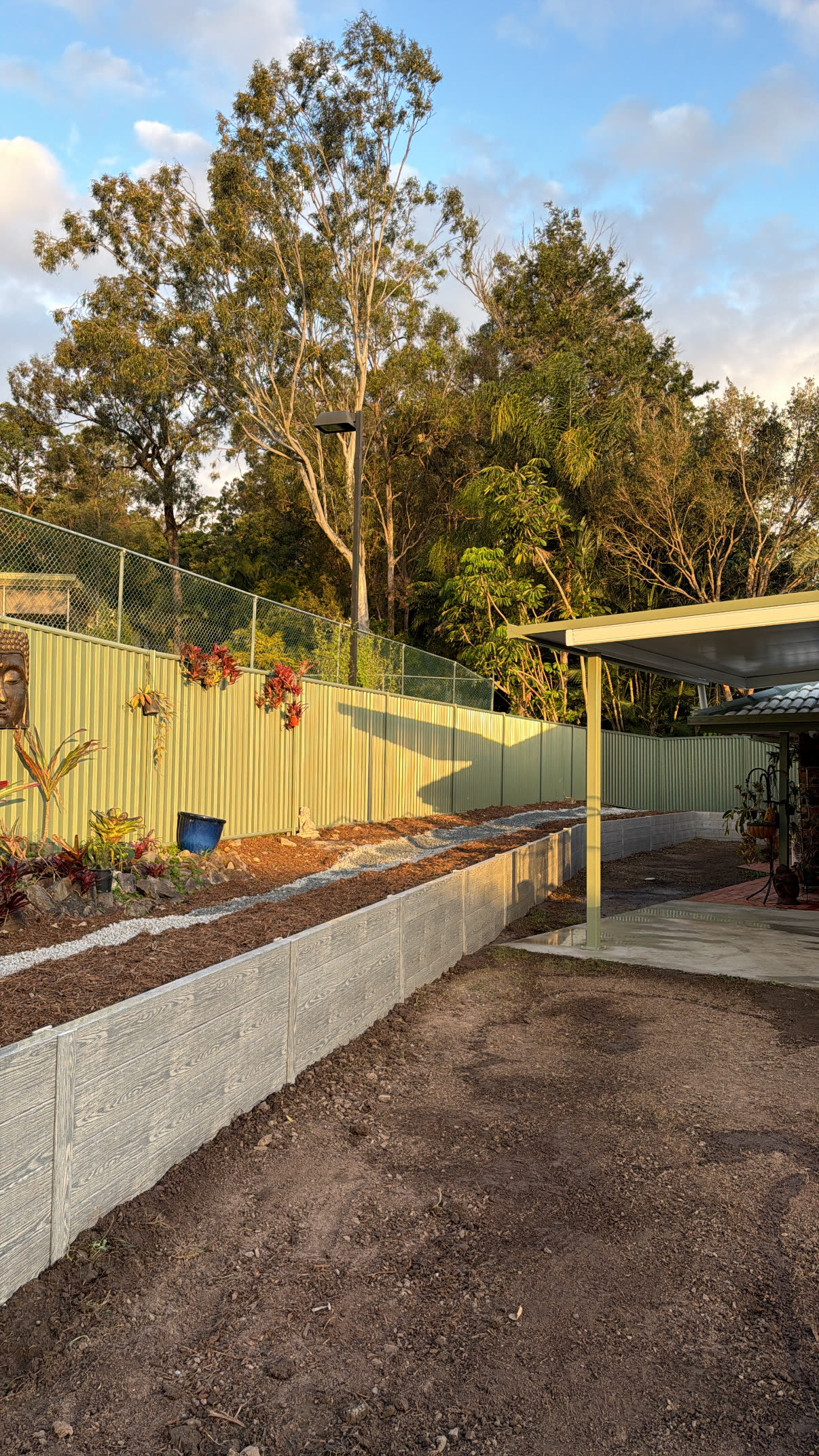 New block retaining wall along the driveway, Parkwood